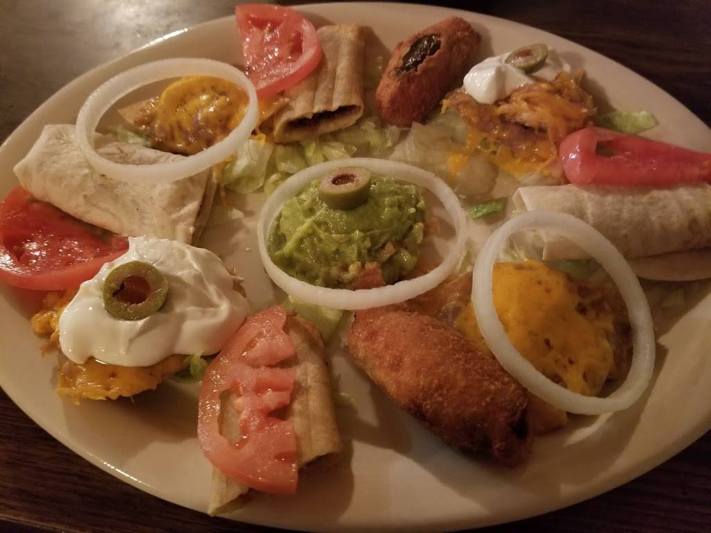 Casa Cavazos Restaurant | restaurant | 5409 N Jim Miller Rd #239, Dallas, TX 75227, USA | 2143882292 OR +1 214-388-2292