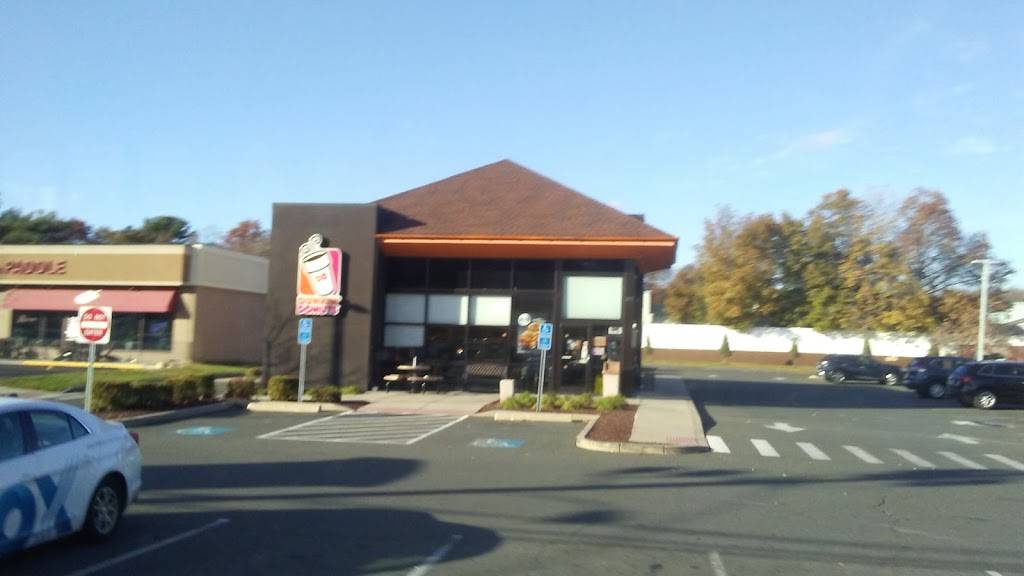 Dunkin | bakery | 255A W, Middle Turnpike W, Manchester, CT 06040, USA | 8606469277 OR +1 860-646-9277