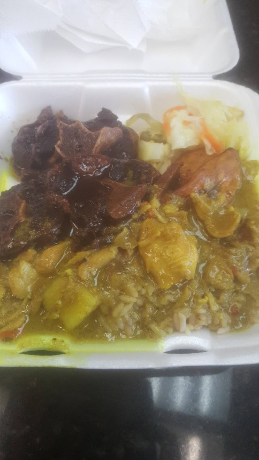 Flavors Caribbean Restaurant | restaurant | 3210 Lantana Rd, Lantana, FL 33462, USA | 5613555484 OR +1 561-355-5484