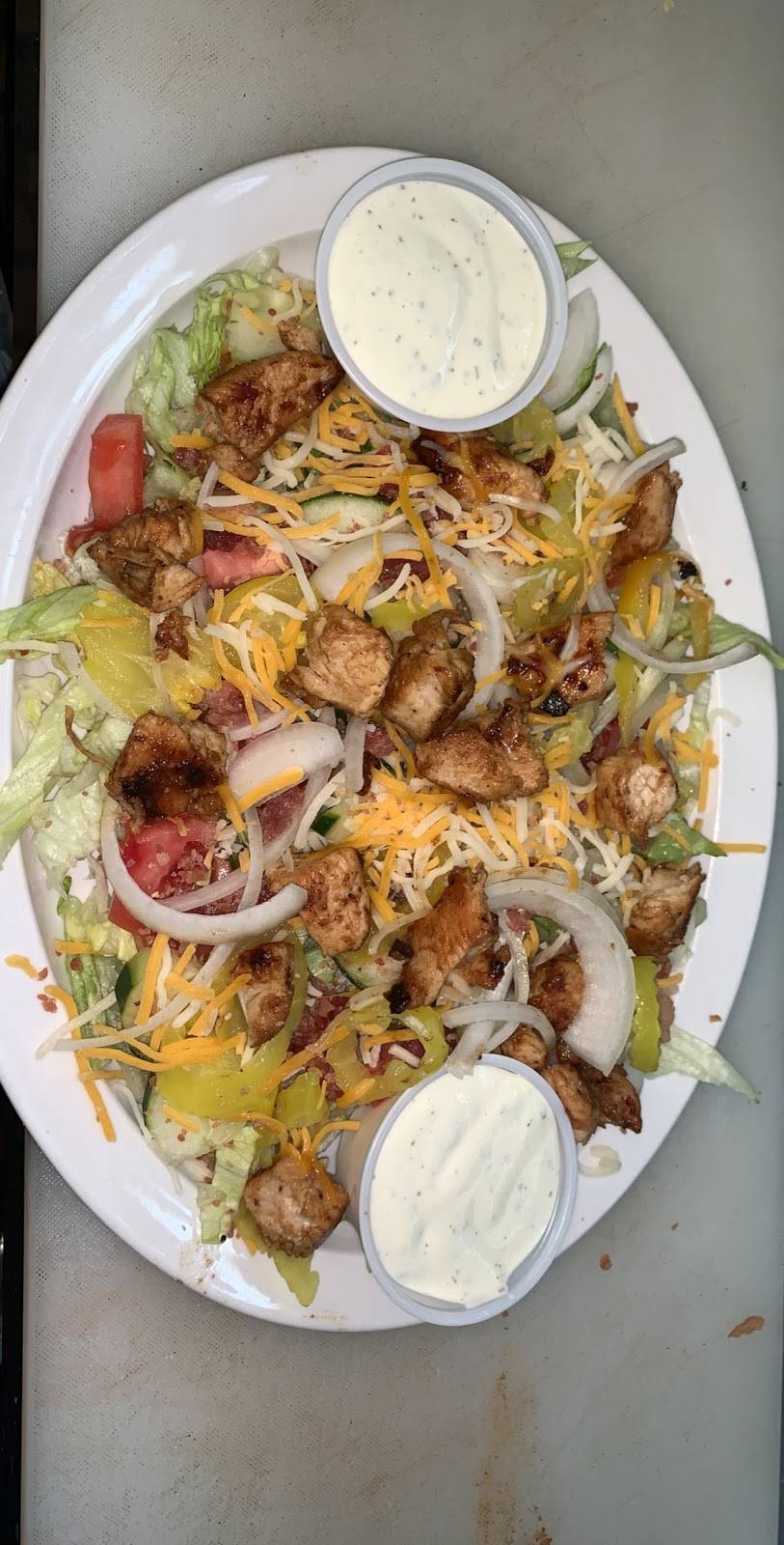 Roadhouse Grill | restaurant | 104 W 3rd St, Pembroke, NC 28372, USA | 9106685080 OR +1 910-668-5080