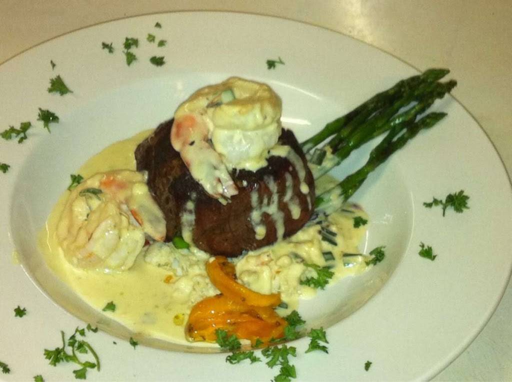 Captains Cabin | restaurant | 3070 W Shady Side Rd, Angola, IN 46703, USA | 2606655663 OR +1 260-665-5663