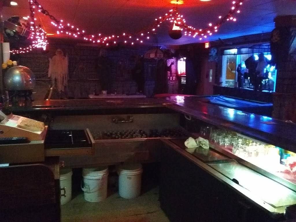 J Q Foxes | restaurant | 2835 Wisconsin St, Sturtevant, WI 53177, USA | 2628849424 OR +1 262-884-9424