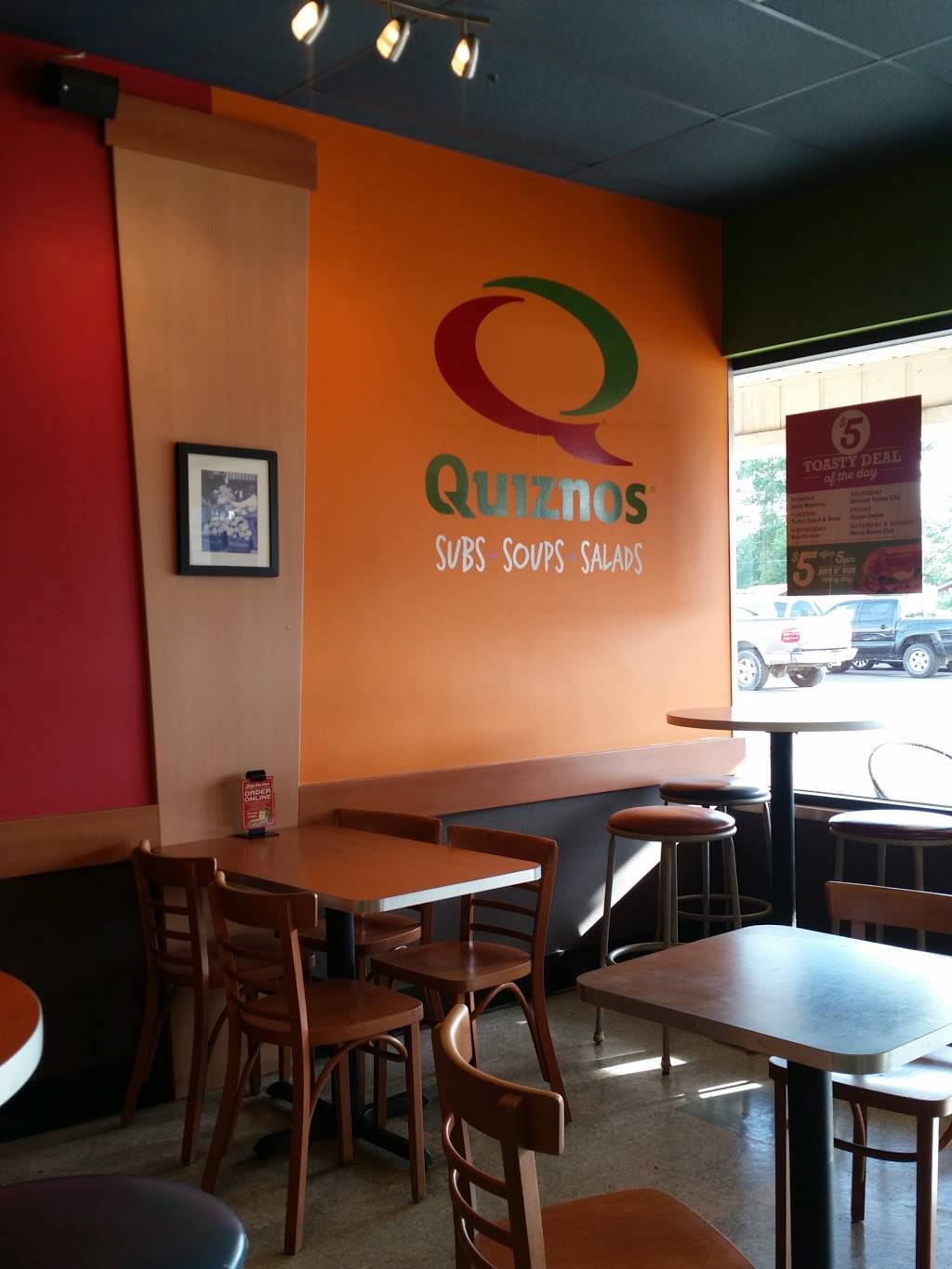 Quiznos | restaurant | 176 Strickland Dr, Orange, TX 77630, USA | 4098864681 OR +1 409-886-4681