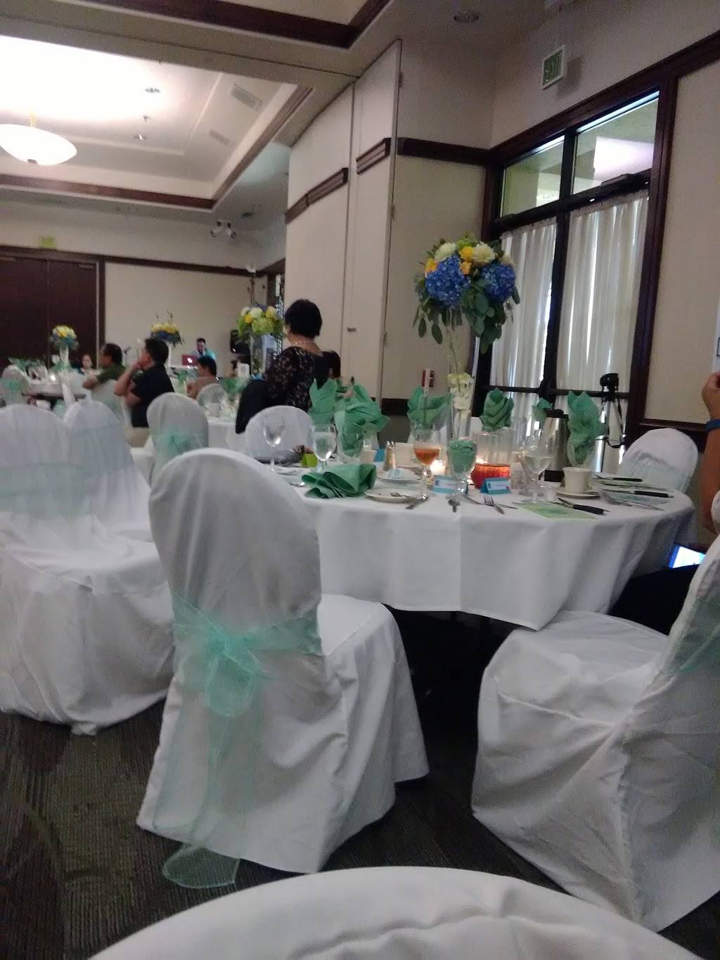 Delta Breeze Club | restaurant | 400 Scott St, Travis AFB, CA 94535, USA | 7074373711 OR +1 707-437-3711