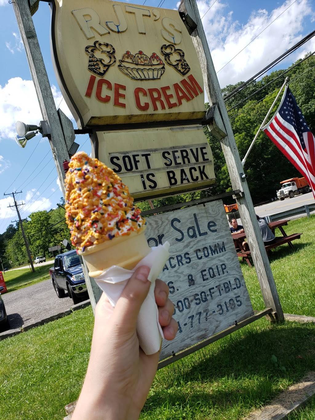 Little Traverse Inn | restaurant | 613 US-30, Clinton, PA 15026, USA | 7248995004 OR +1 724-899-5004