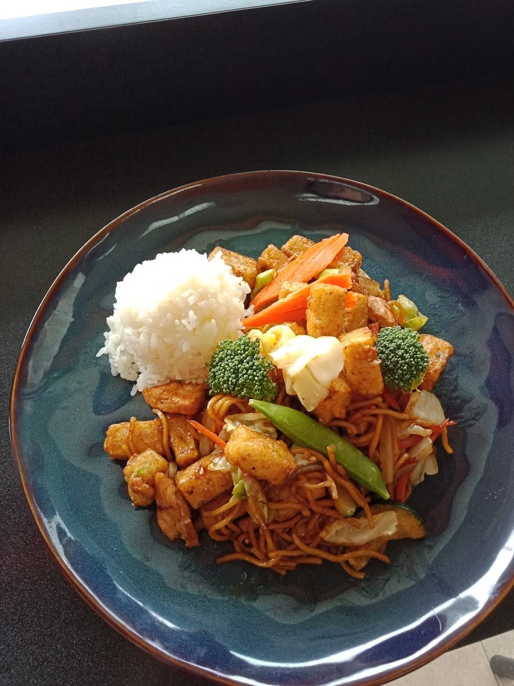 Sake Sushi and Grill | restaurant | 5738 N 26th St, Tacoma, WA 98406, USA | 2537592558 OR +1 253-759-2558