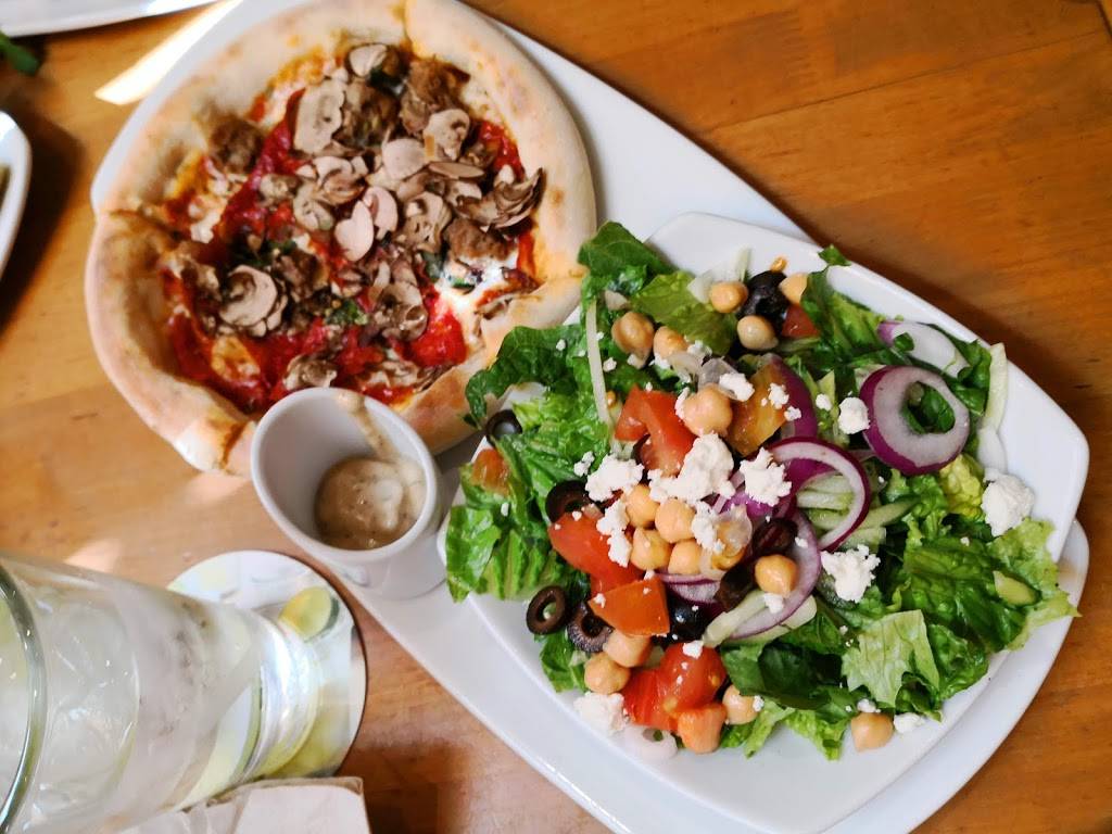 California Pizza Kitchen | restaurant | Dr., #790, Town Center, 1555 Simi Town Center Way, Simi Valley, CA 93062, USA | 8055220030 OR +1 805-522-0030