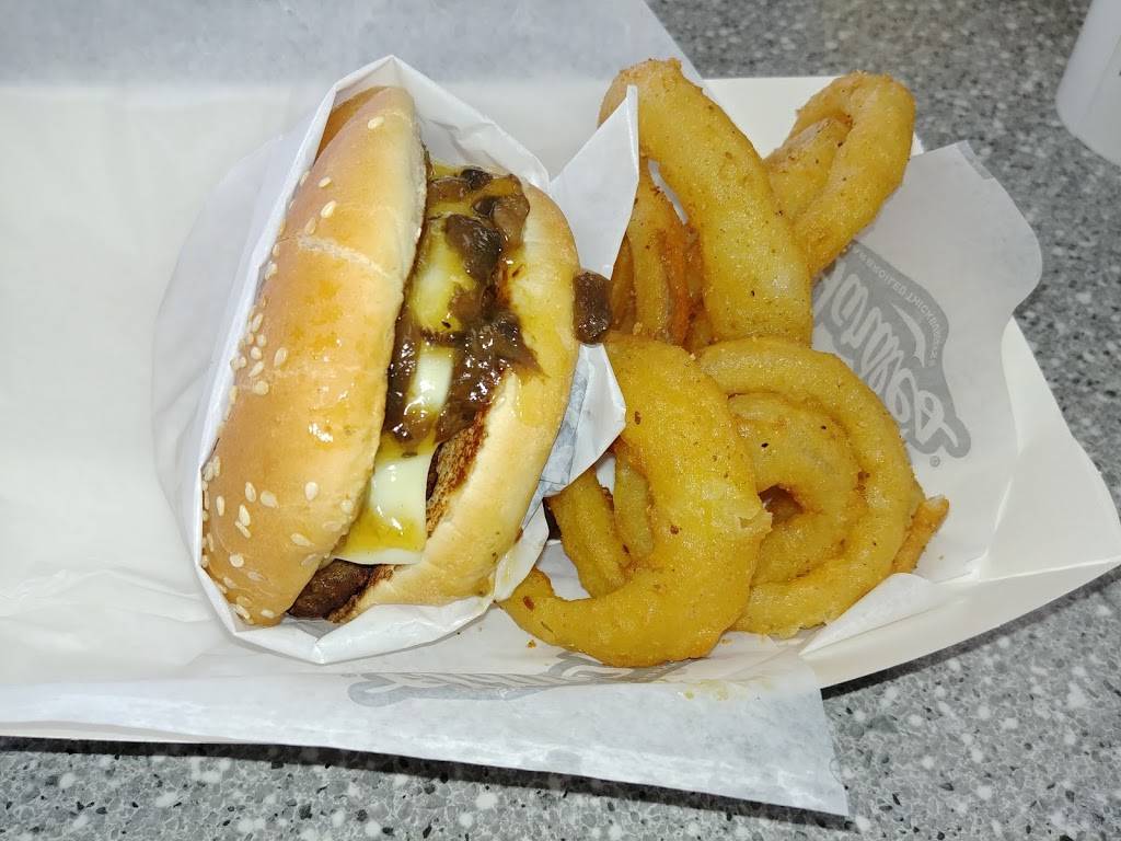 Hardees | restaurant | 2500 Needmore Rd, Dayton, OH 45414, USA | 9372783661 OR +1 937-278-3661