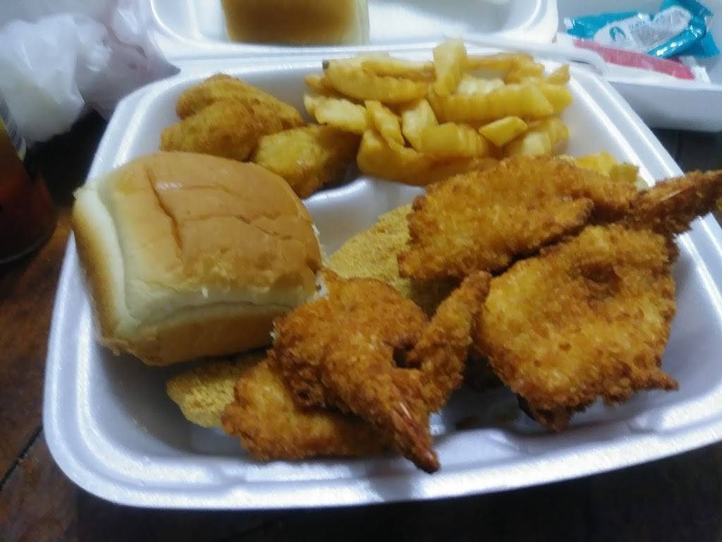 Lisas Chicken | restaurant | 4217 Bridge St, Fort Worth, TX 76103, USA | 8174573004 OR +1 817-457-3004