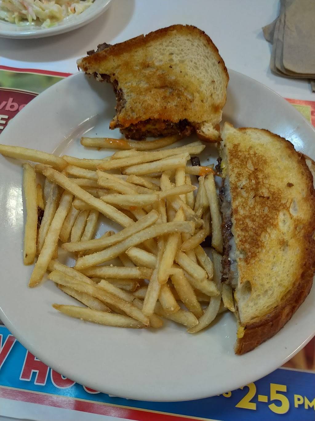 Steak n Shake | restaurant | 80 Homer M Adams Pkwy, Alton, IL 62002, USA | 6182080571 OR +1 618-208-0571