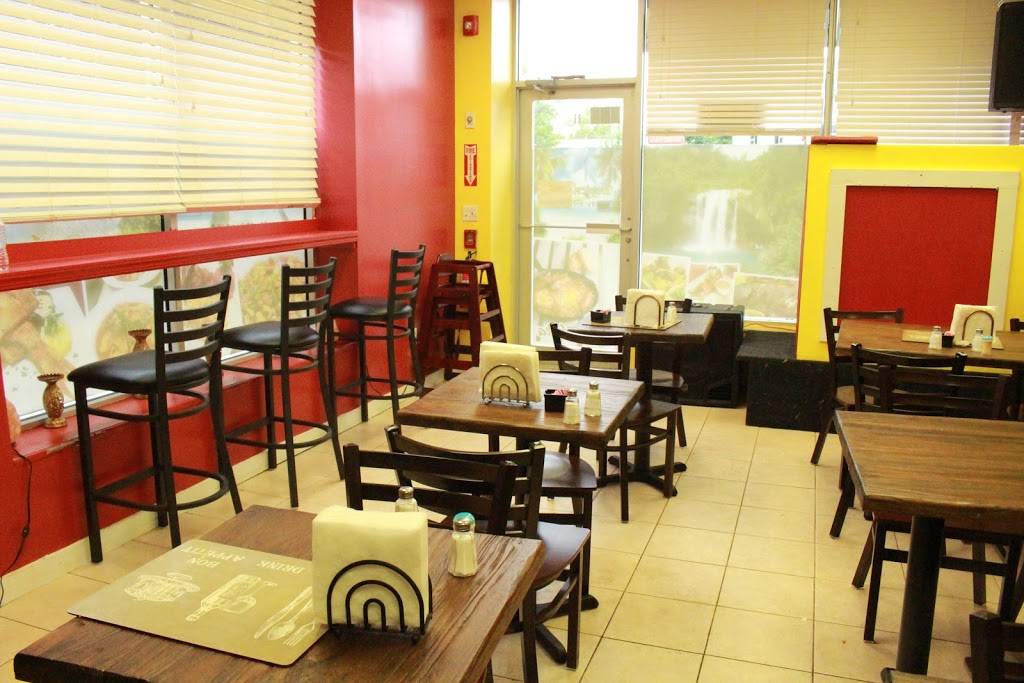 Tropical Island Lounge | night club | 288 N Main St, Spring Valley, NY 10977, USA | 8455170729 OR +1 845-517-0729