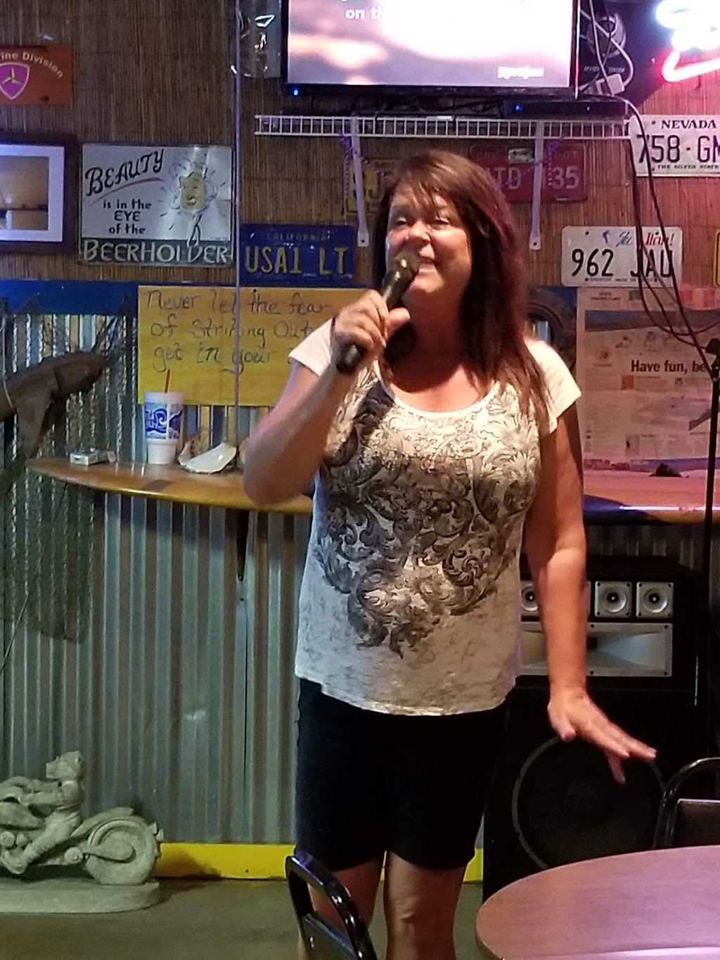 B Dubbs | restaurant | 4848 Ward Basin Rd, Milton, FL 32583, USA | 8506267534 OR +1 850-626-7534