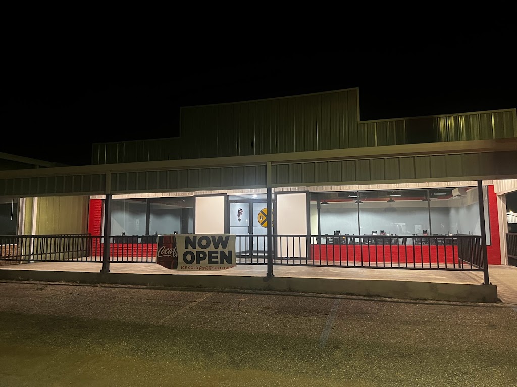 The Junction Restaurant | restaurant | 2114 Ringold St, Flomaton, AL 36441, USA | 2512800020 OR +1 251-280-0020