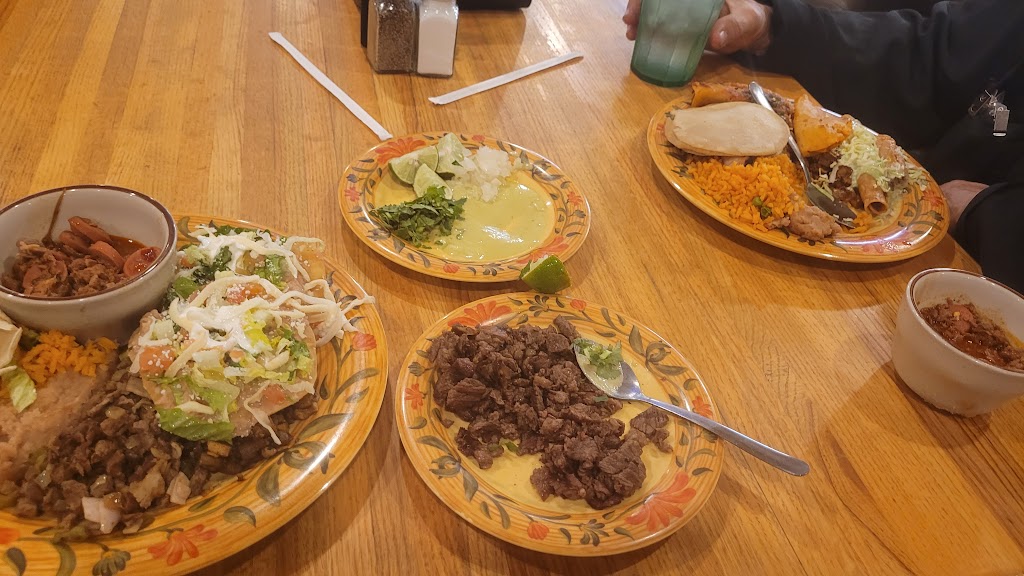 Chihua Restaurant & Bar | restaurant | 9135 Gateway Blvd W, El Paso, TX 79925, USA | 9155980900 OR +1 915-598-0900