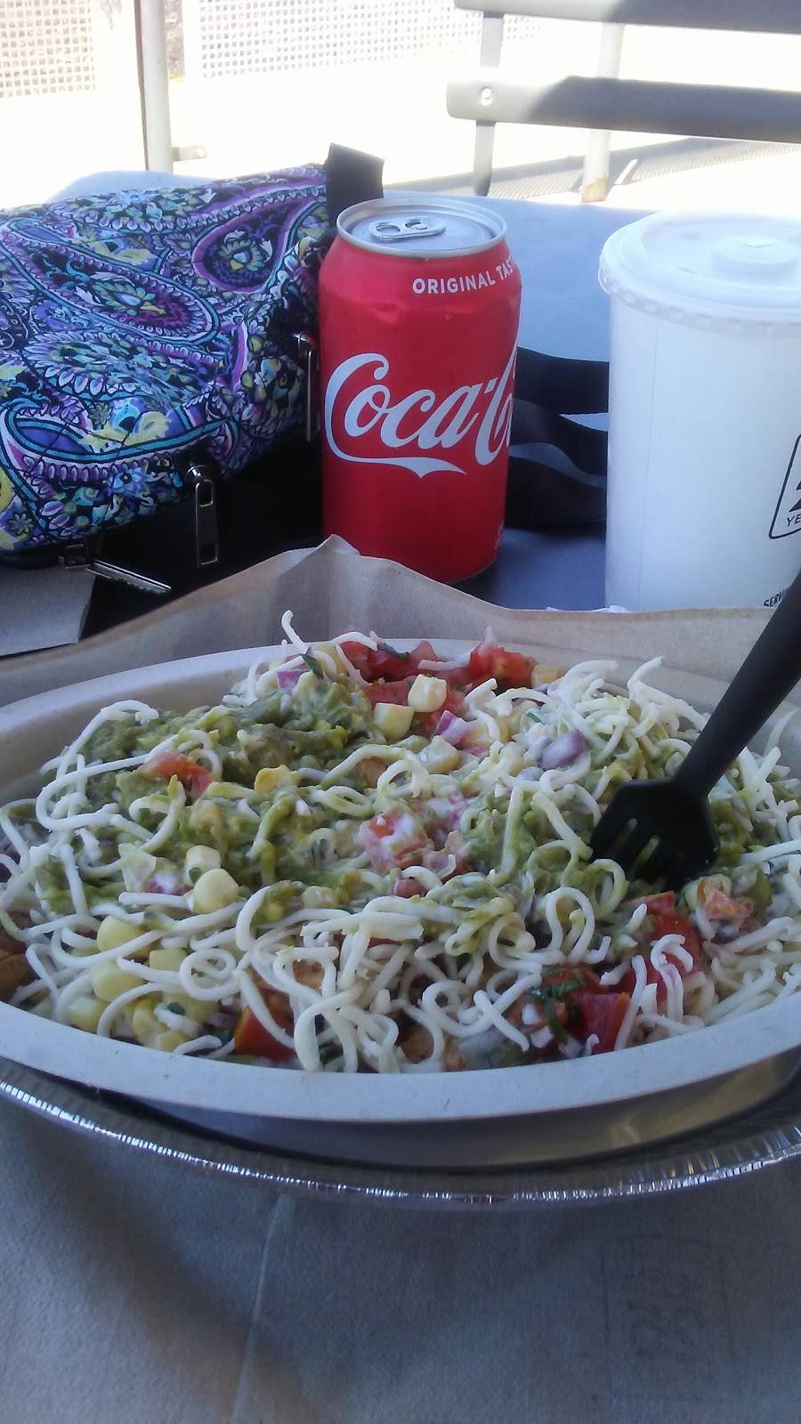 Chipotle Mexican Grill | restaurant | 15067 E US-224, Findlay, OH 45840, USA | 4194240905 OR +1 419-424-0905