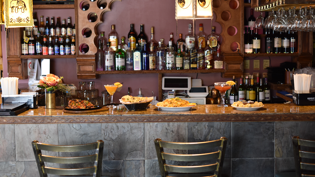 Indias Kitchen | restaurant | 18701 Mainstreet, Parker, CO 80134, USA | 7208516830 OR +1 720-851-6830