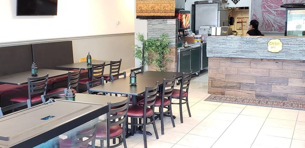 Juicy Gyros | restaurant | 7976 Pines Blvd, Pembroke Pines, FL 33024, USA | 9542486171 OR +1 954-248-6171