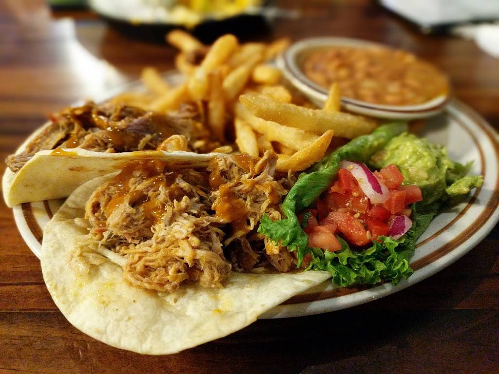 Aviator Smokehouse | restaurant | 525 Broad St, Fuquay-Varina, NC 27526, USA | 9195577675 OR +1 919-557-7675