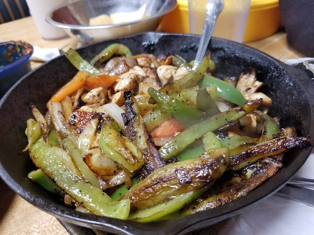 El Rosal Mexican Restaurant | restaurant | 3718 S Mooney Blvd, Visalia, CA 93277, USA | 5597337731 OR +1 559-733-7731