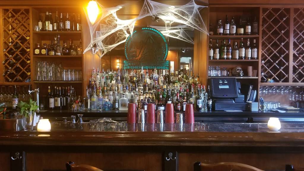 The Fairmount Cocktail Bar | restaurant | 2448 Fairmount Blvd, Cleveland, OH 44106, USA | 2162299463 OR +1 216-229-9463