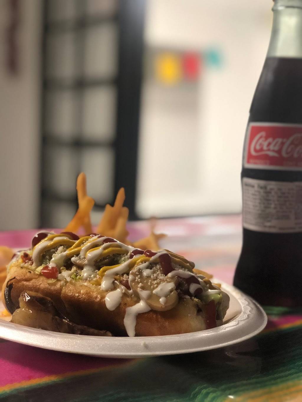 Toro loco tacos y burros percherón | restaurant | 370 E Chandler Blvd, Chandler, AZ 85225, USA | 4804370360 OR +1 480-437-0360