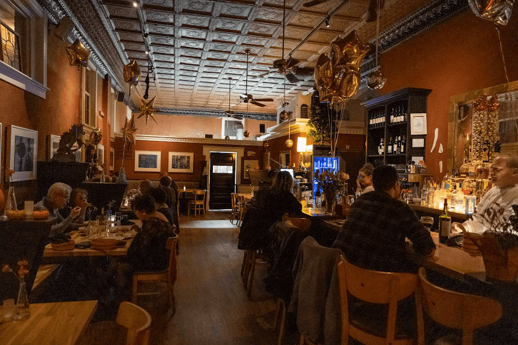 Rowland | restaurant | 2132 W Main St, Richmond, VA 23220, USA | 8042579885 OR +1 804-257-9885