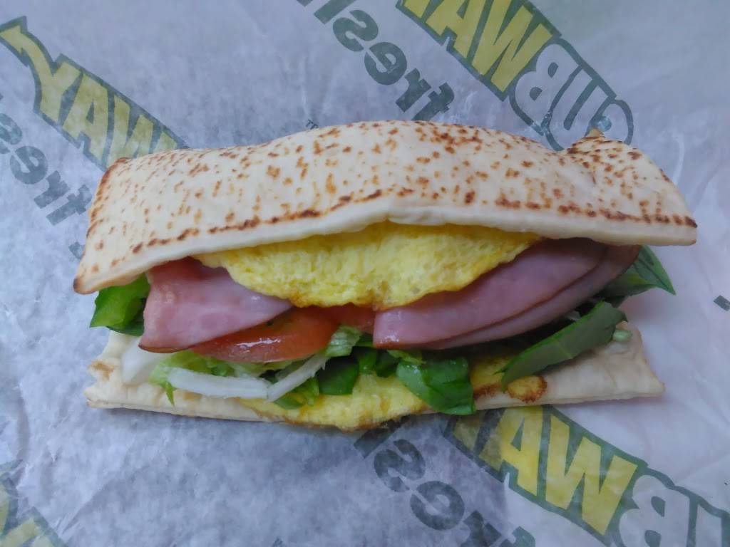 Subway Restaurants | restaurant | 401 NE Spanish River Blvd, Boca Raton, FL 33431, USA | 5613927827 OR +1 561-392-7827