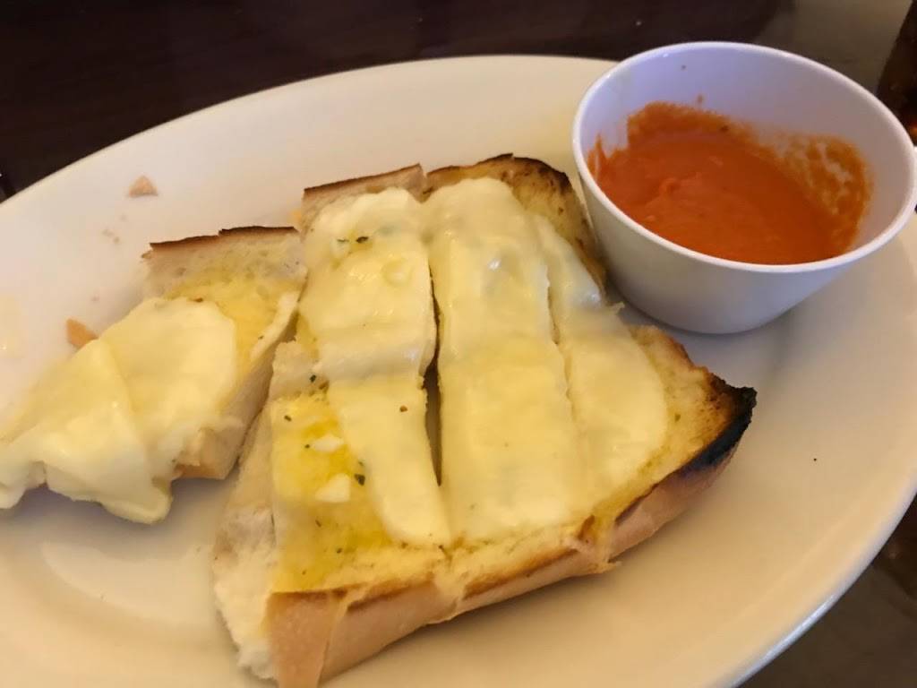 Capriccio Pizza and Italian Restaurant | restaurant | 9611 Brookdale Dr, Charlotte, NC 28215, USA | 7045965454 OR +1 704-596-5454