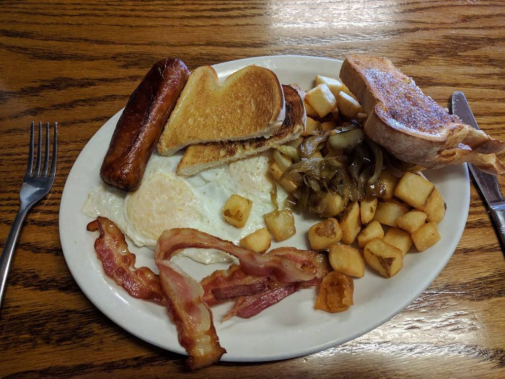 Spuds Restaurant and Catering | restaurant | 140 Industrial Blvd, Napanee, ON K7R 3Y9, Canada | 6133546787 OR +1 613-354-6787