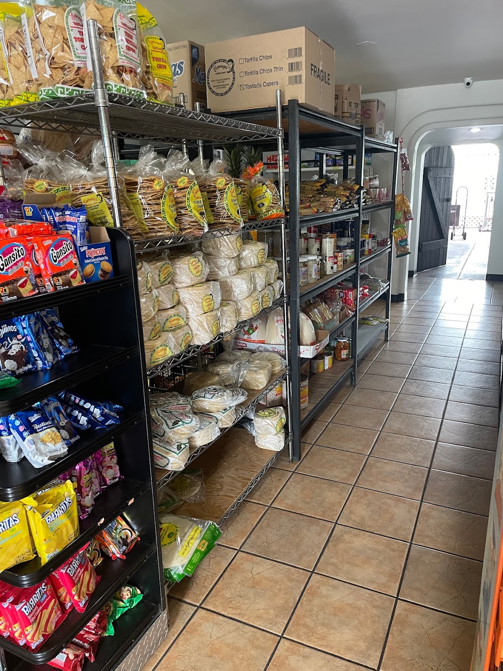 Johns Market & Cafe | restaurant | 650 Valley Ave, Solana Beach, CA 92075, USA | 8589257086 OR +1 858-925-7086