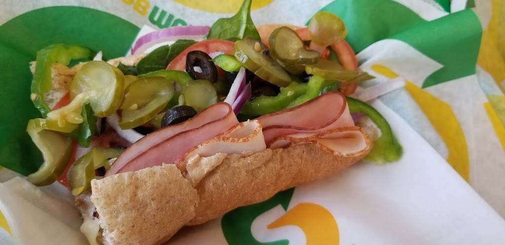 Subway | meal takeaway | 5620 E Woodmen Rd Suite 2, Colorado Springs, CO 80920, USA | 7195945863 OR +1 719-594-5863