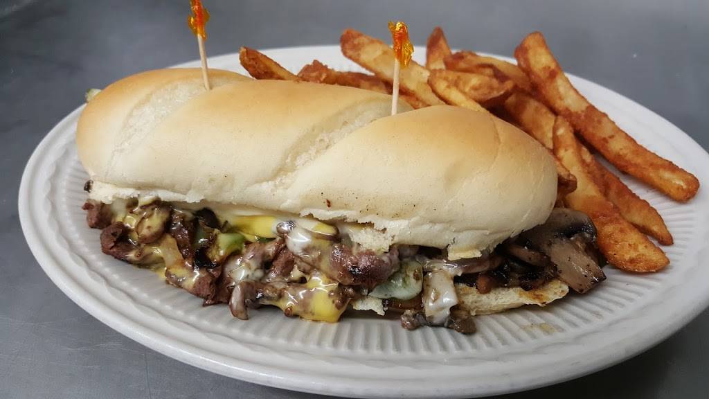 Hickory Lodge Bar & Grill | restaurant | 2015 N Humiston Ave #9769, Worthington, MN 56187, USA | 5073722001 OR +1 507-372-2001