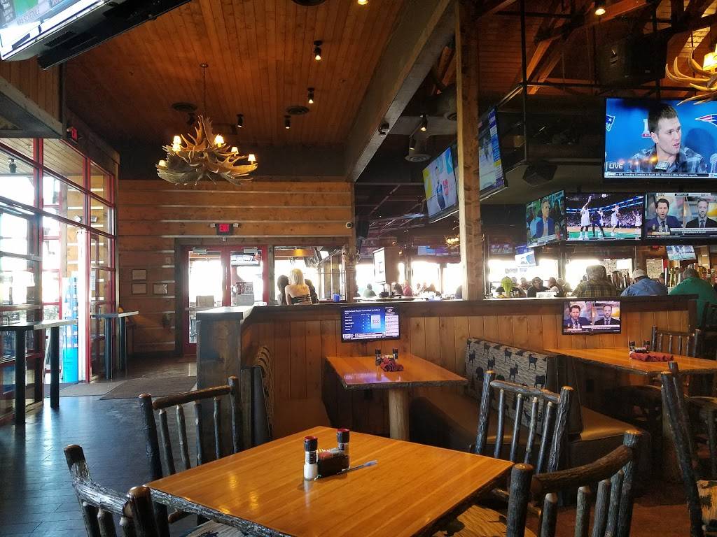 Twin Peaks Restaurant | restaurant | 702 Northwest Loop 410, San Antonio, TX 78216, USA | 2104477102 OR +1 210-447-7102