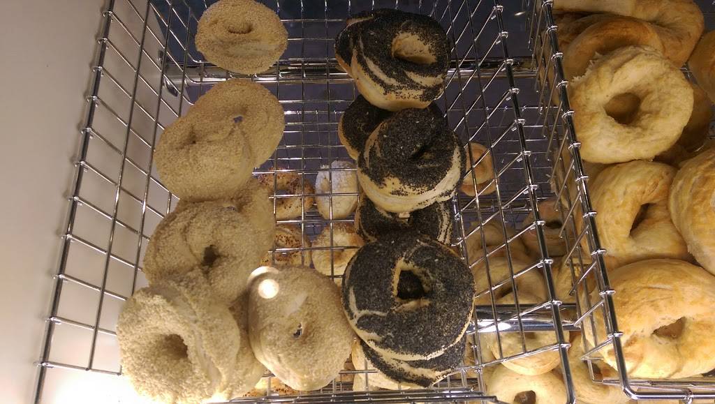 Bagel Haus | restaurant | 8641 W 13th St N #100, Wichita, KS 67212, USA | 3164405185 OR +1 316-440-5185