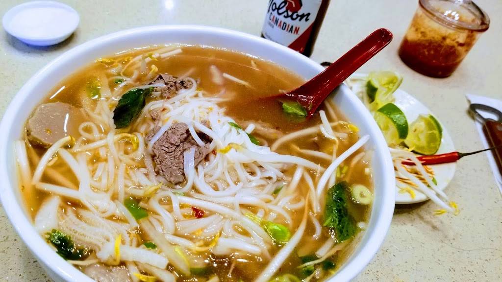 Pho Nobu Restaurant | restaurant | 1325 Finch Ave W, North York, ON M3J 2G7, Canada | 4167291616 OR +1 416-729-1616