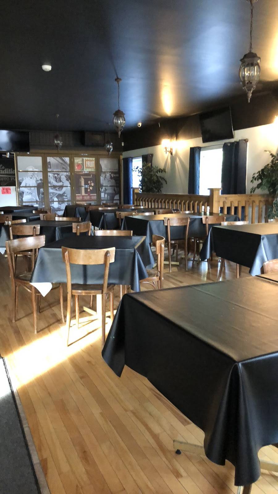 Salle la Tradition | restaurant | 1124 Rang Sainte Cecile, Sainte-Béatrix, QC J0K 1Y0, Canada | 4186556308 OR +1 418-655-6308