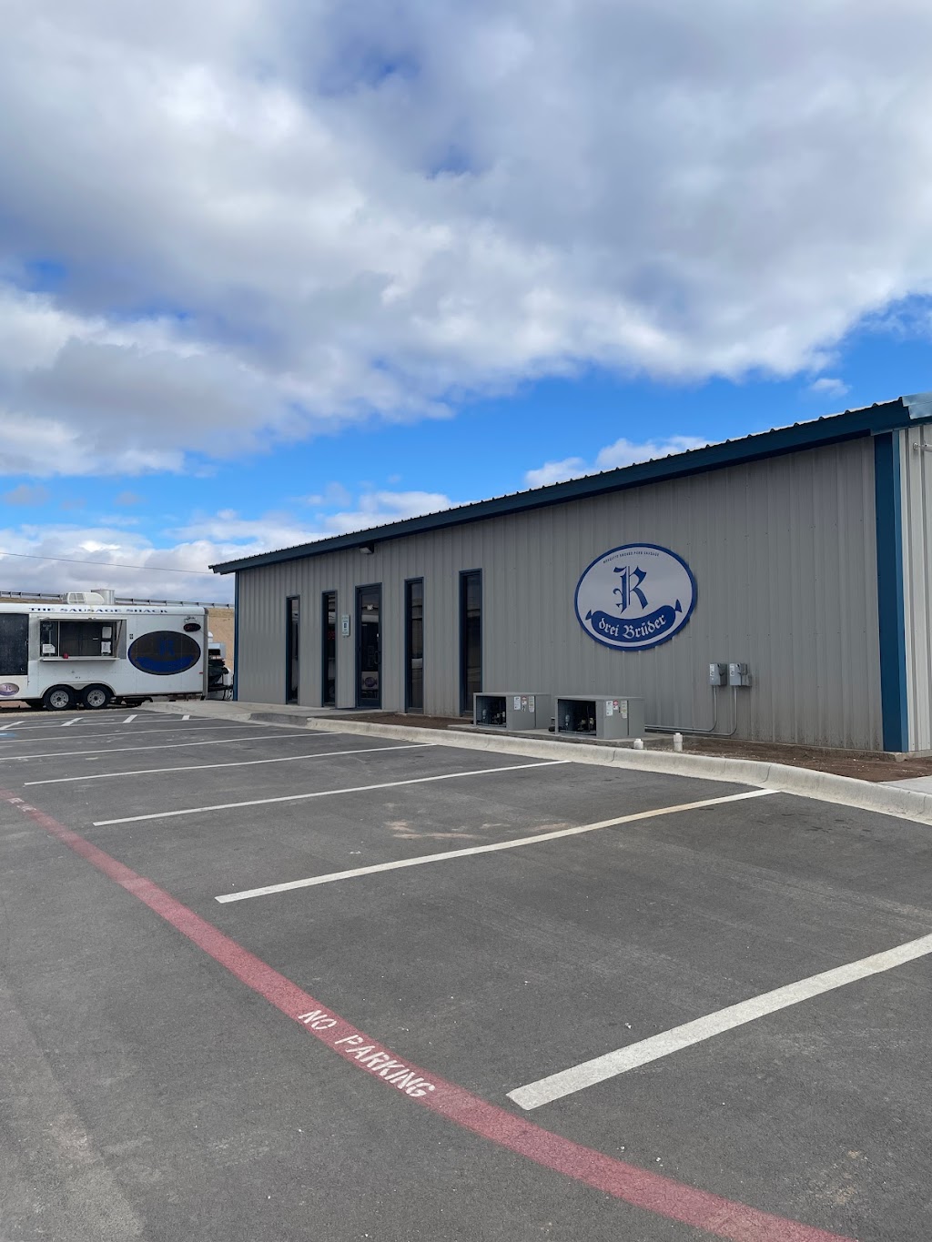 drei brüder | restaurant | 570 Smith Blvd, San Angelo, TX 76905, USA | 3252345561 OR +1 325-234-5561