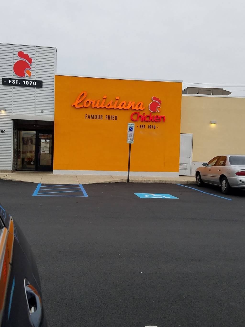 Louisiana Chicken | restaurant | 7550 S Crescent Blvd, Pennsauken Township, NJ 08109, USA | 8563336964 OR +1 856-333-6964