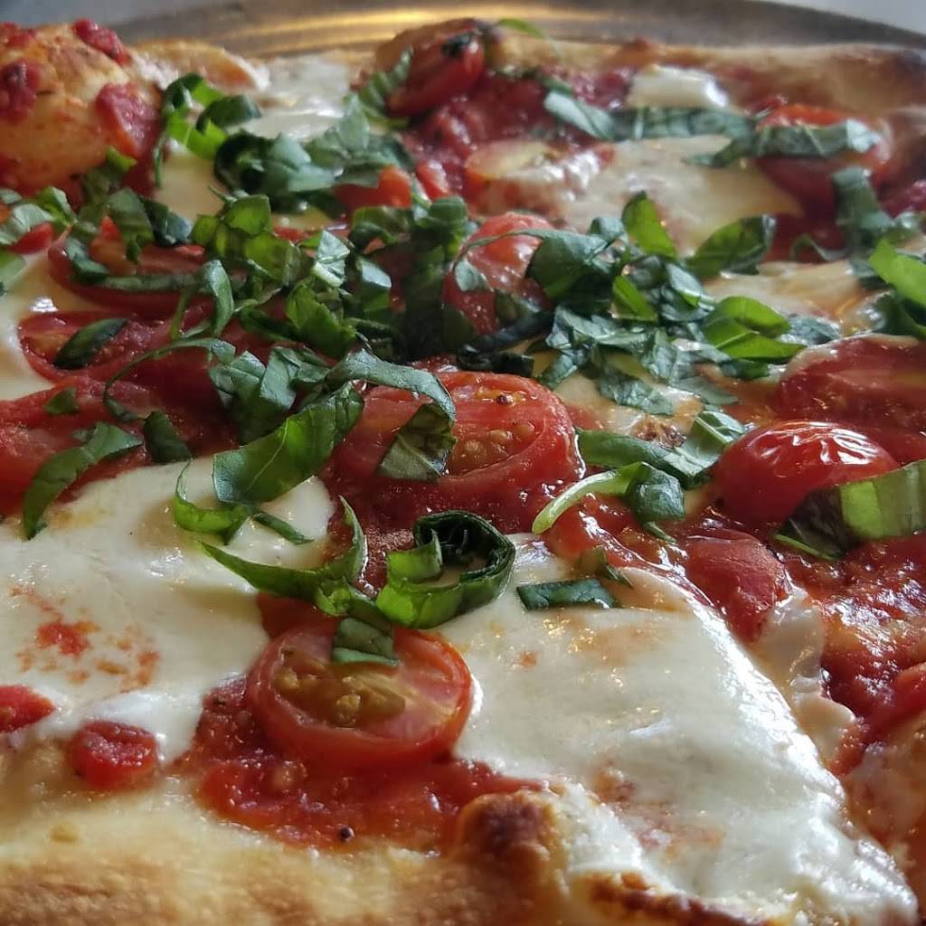 DAllesandros Pizza Greenville | restaurant | 17 Mohawk Dr, Greenville, SC 29609, USA | 8642524700 OR +1 864-252-4700