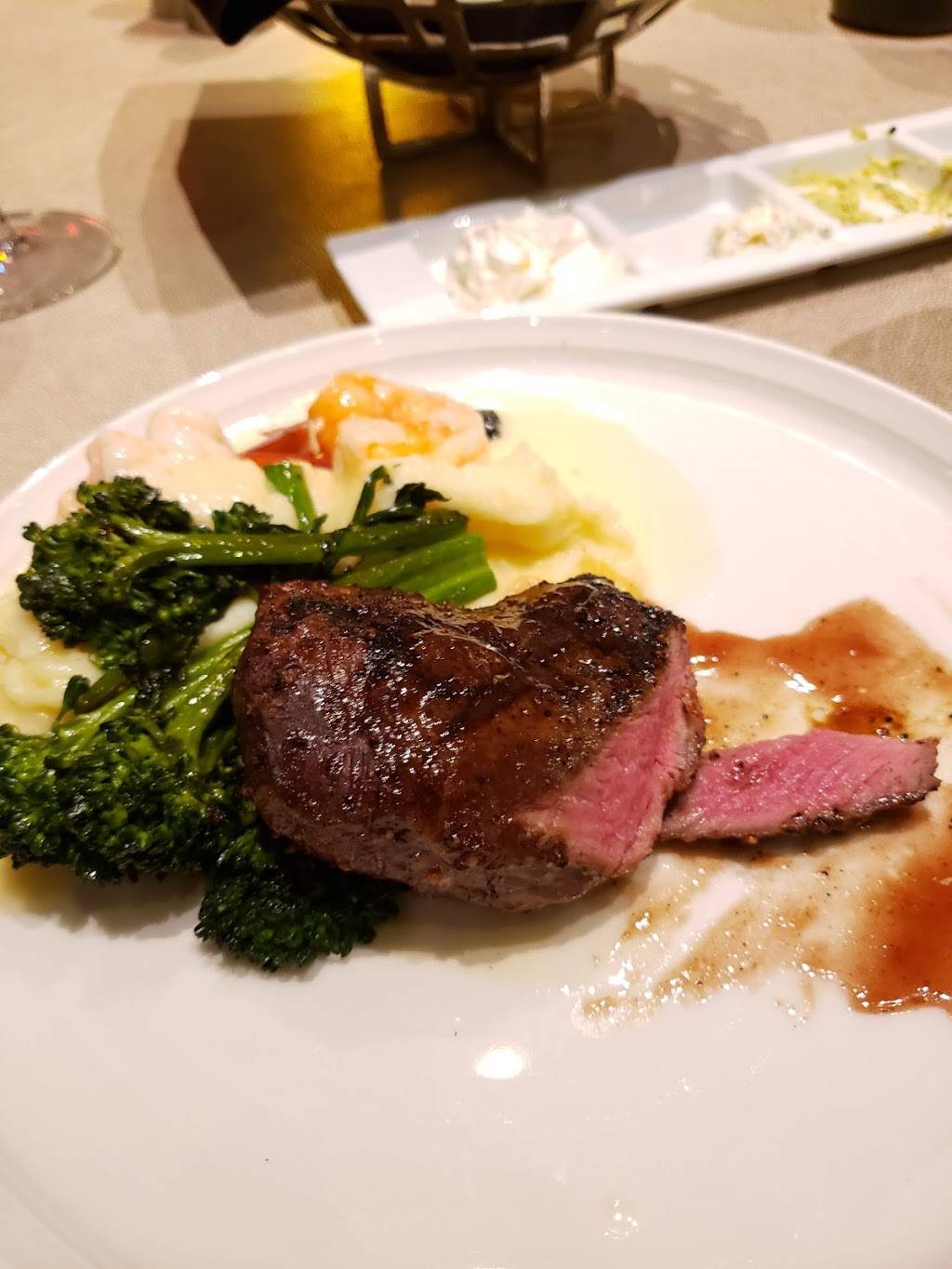 The Willows | restaurant | 3400 East Highway 246, Santa Ynez, CA 93460, USA | 8056860855 OR +1 805-686-0855