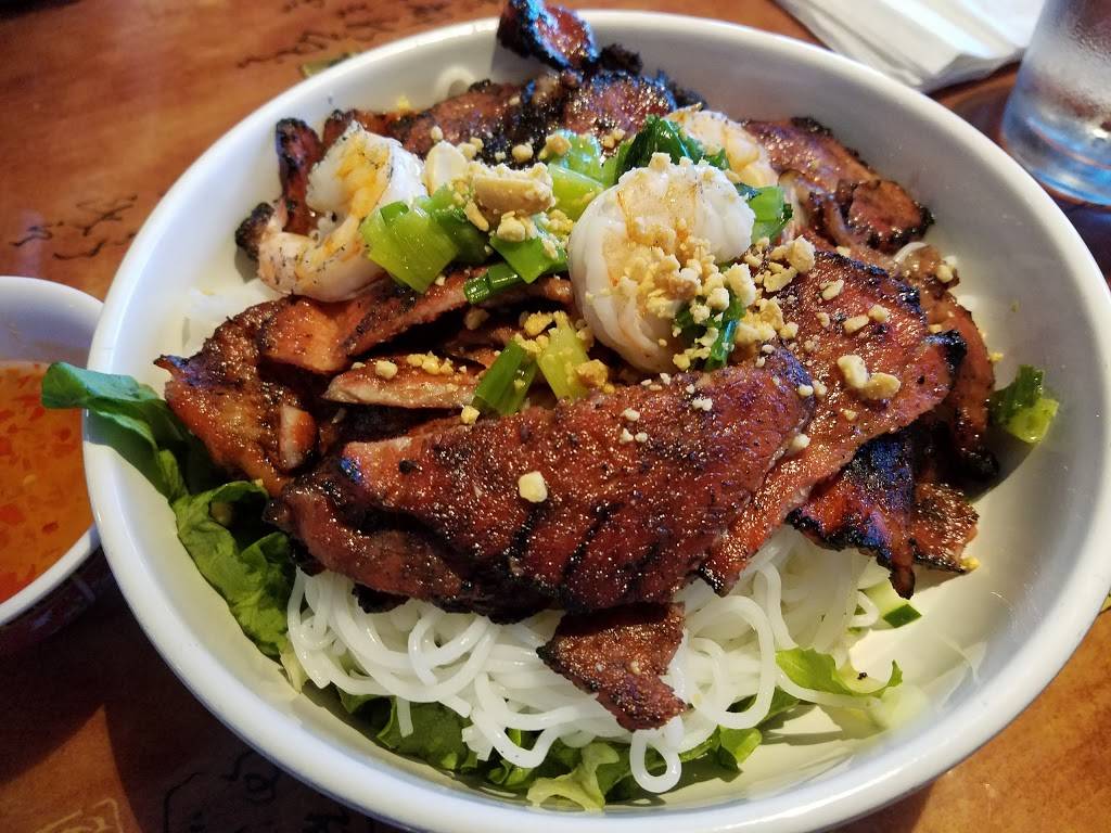 iPho Vietnamese Cuisine | cafe | 11929 Montgomery Rd, Cincinnati, OH 45249, USA | 5137740700 OR +1 513-774-0700
