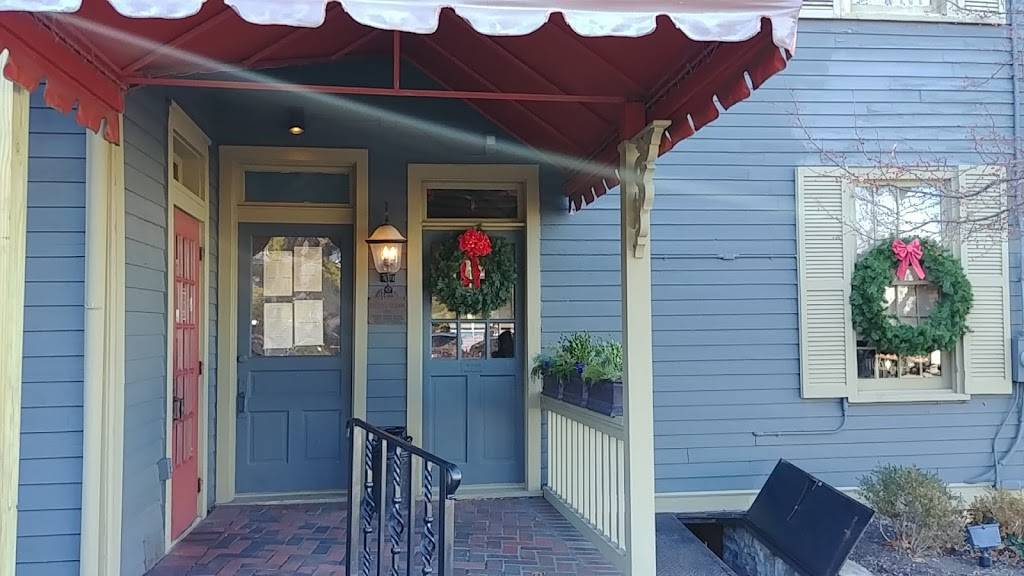 Grand Finale Restaurant | restaurant | 3 E Sharon Rd, Glendale, OH 45246, USA | 5137715925 OR +1 513-771-5925