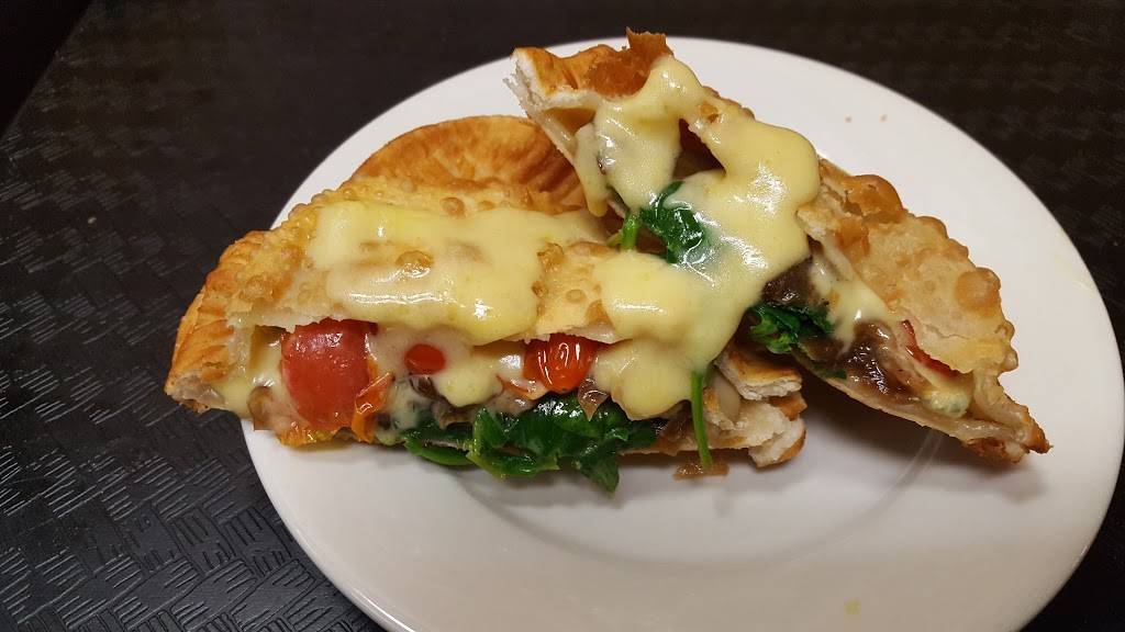 Marys | restaurant | 288 Union St, New Bedford, MA 02740, USA | 7742020236 OR +1 774-202-0236