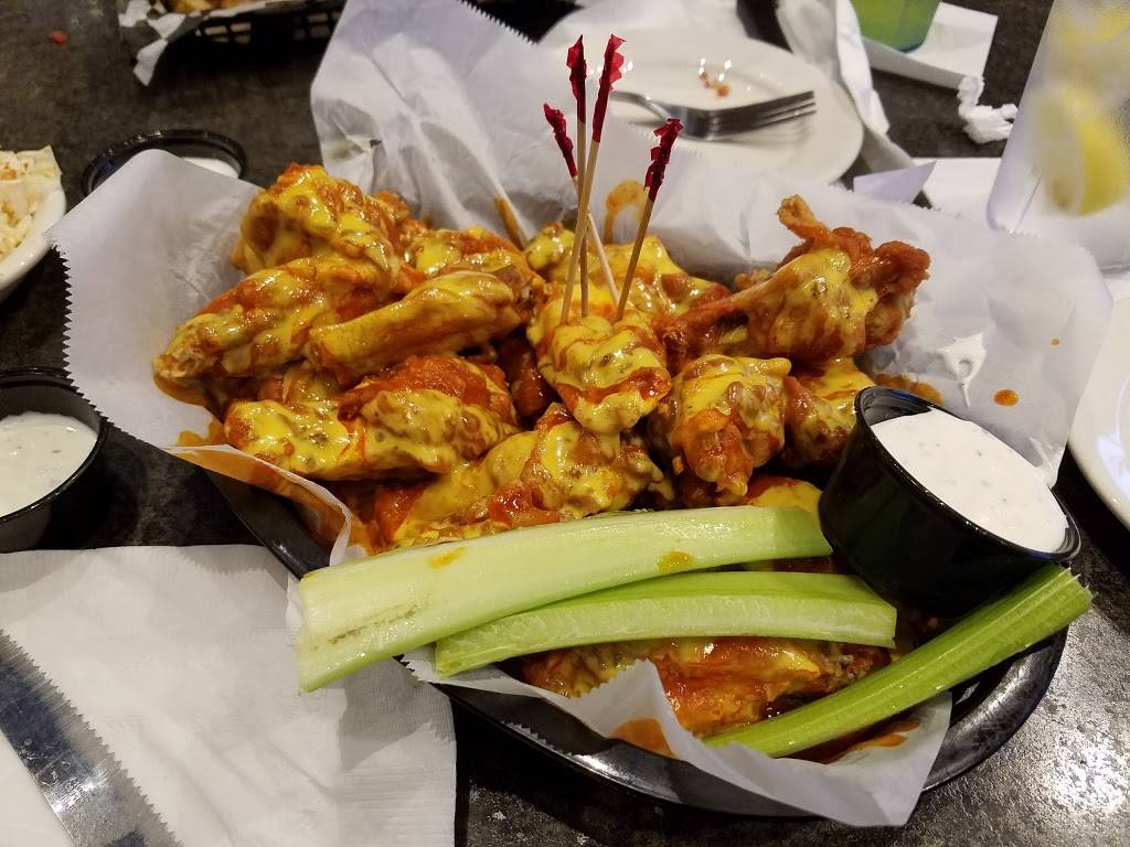 Baumhowers Victory Grille | restaurant | 4251 Courtney Dr, Tuscaloosa, AL 35405, USA | 2055565658 OR +1 205-556-5658