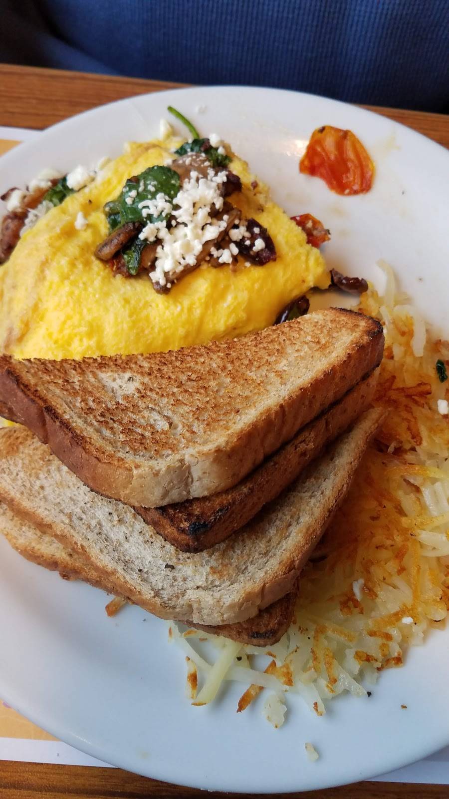 Dennys | restaurant | 1995 E Joppa Rd, Baltimore, MD 21234, USA | 4108821423 OR +1 410-882-1423