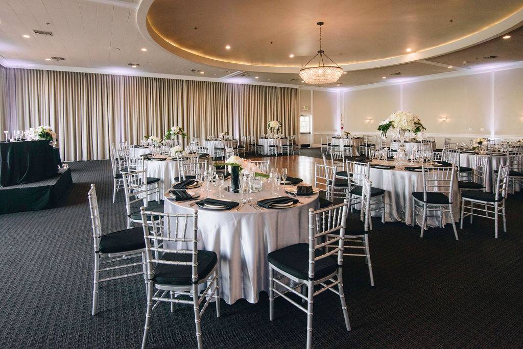 The Reef Restaurant | restaurant | 880 S Harbor Scenic Dr, Long Beach, CA 90802, USA | 5624358013 OR +1 562-435-8013