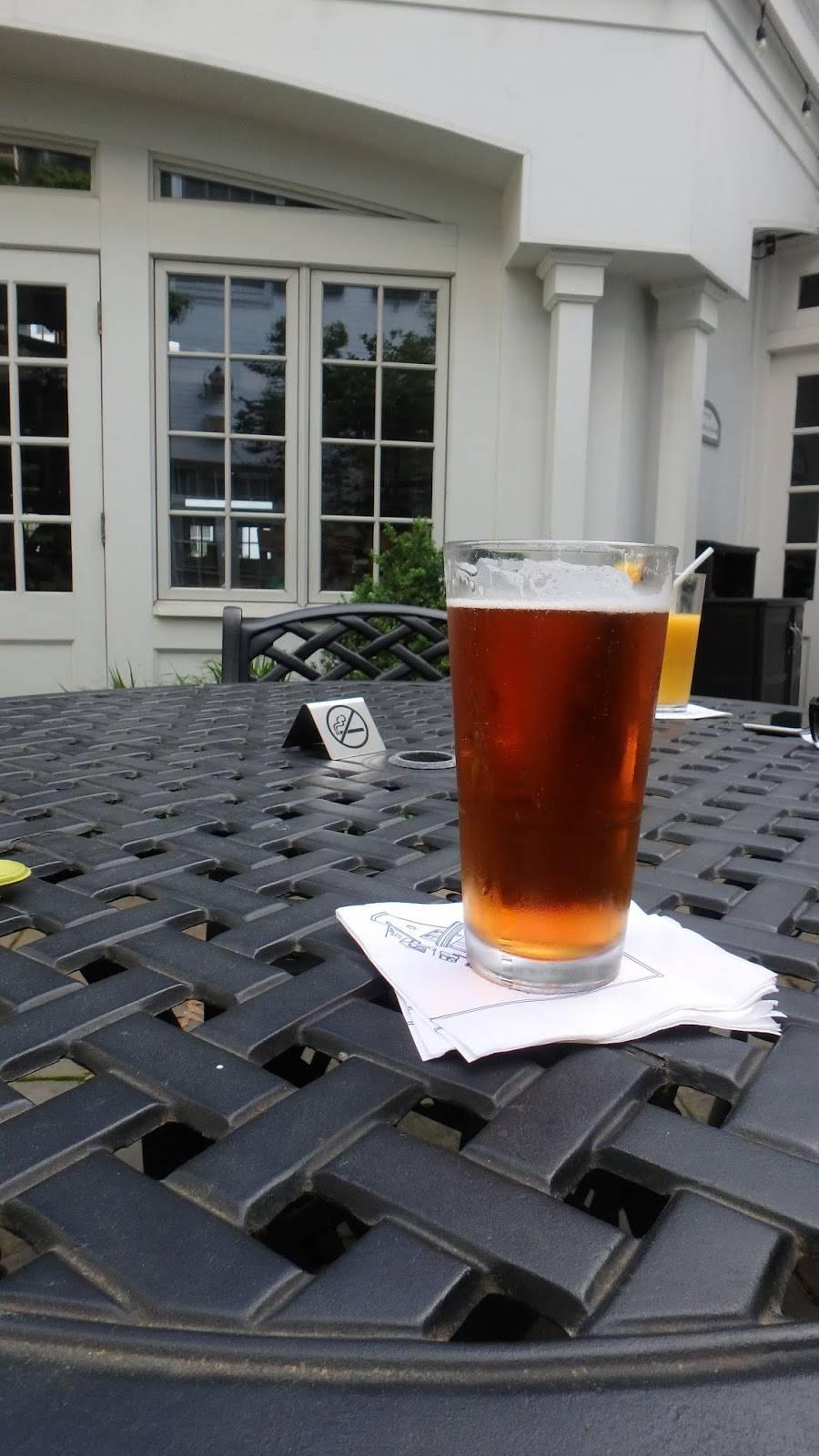 Whiskers | restaurant | 200 W Park Ave, State College, PA 16803, USA | 8148658580 OR +1 814-865-8580