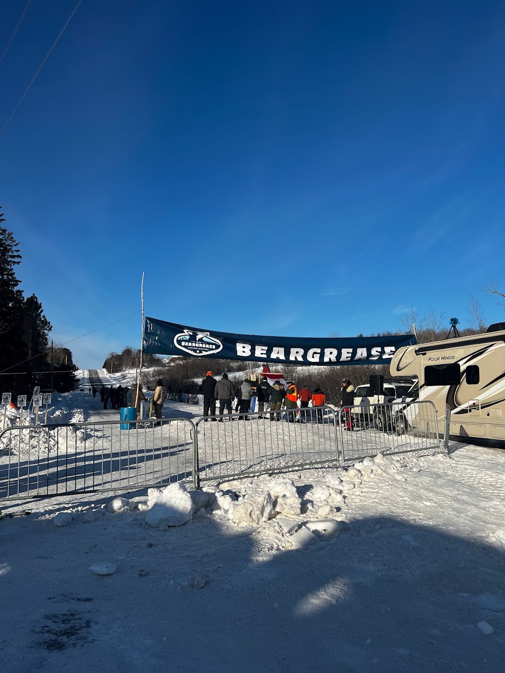 Billys Bar & Grill | restaurant | 3502 W Tischer Rd, Duluth, MN 55803, USA | 2185254720 OR +1 218-525-4720