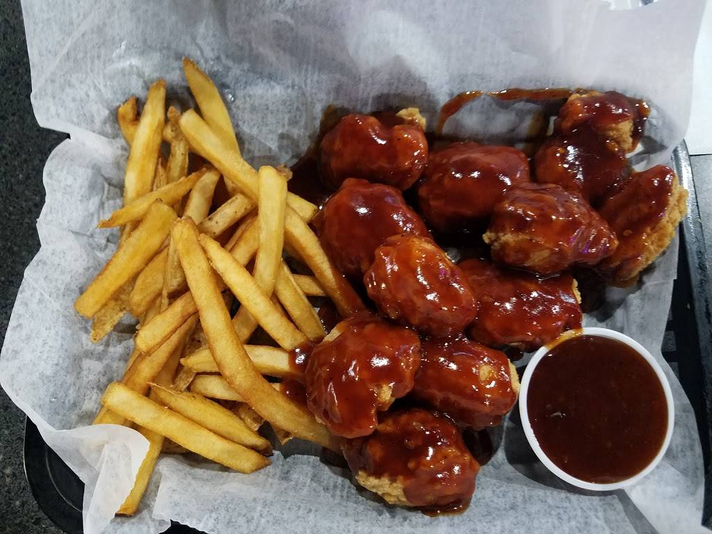 Albion Alehouse | restaurant | 108 S Orange St, Albion, IN 46701, USA | 2606362446 OR +1 260-636-2446