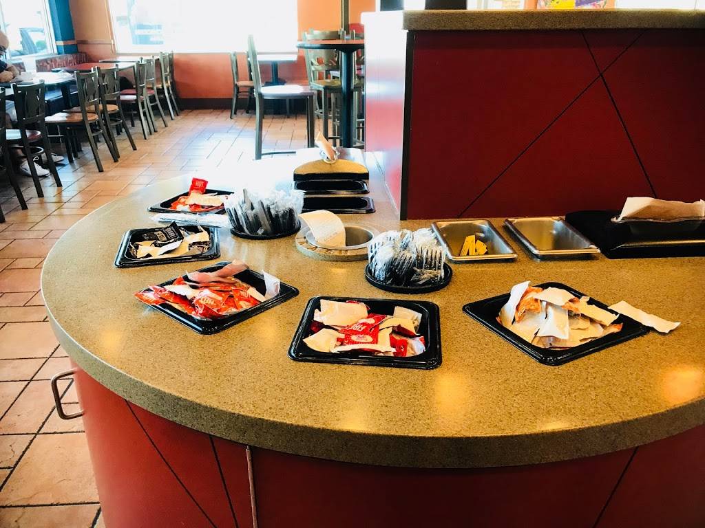 Taco Bell | meal takeaway | 2880 W Grant Line Rd, Tracy, CA 95304, USA | 2098359697 OR +1 209-835-9697